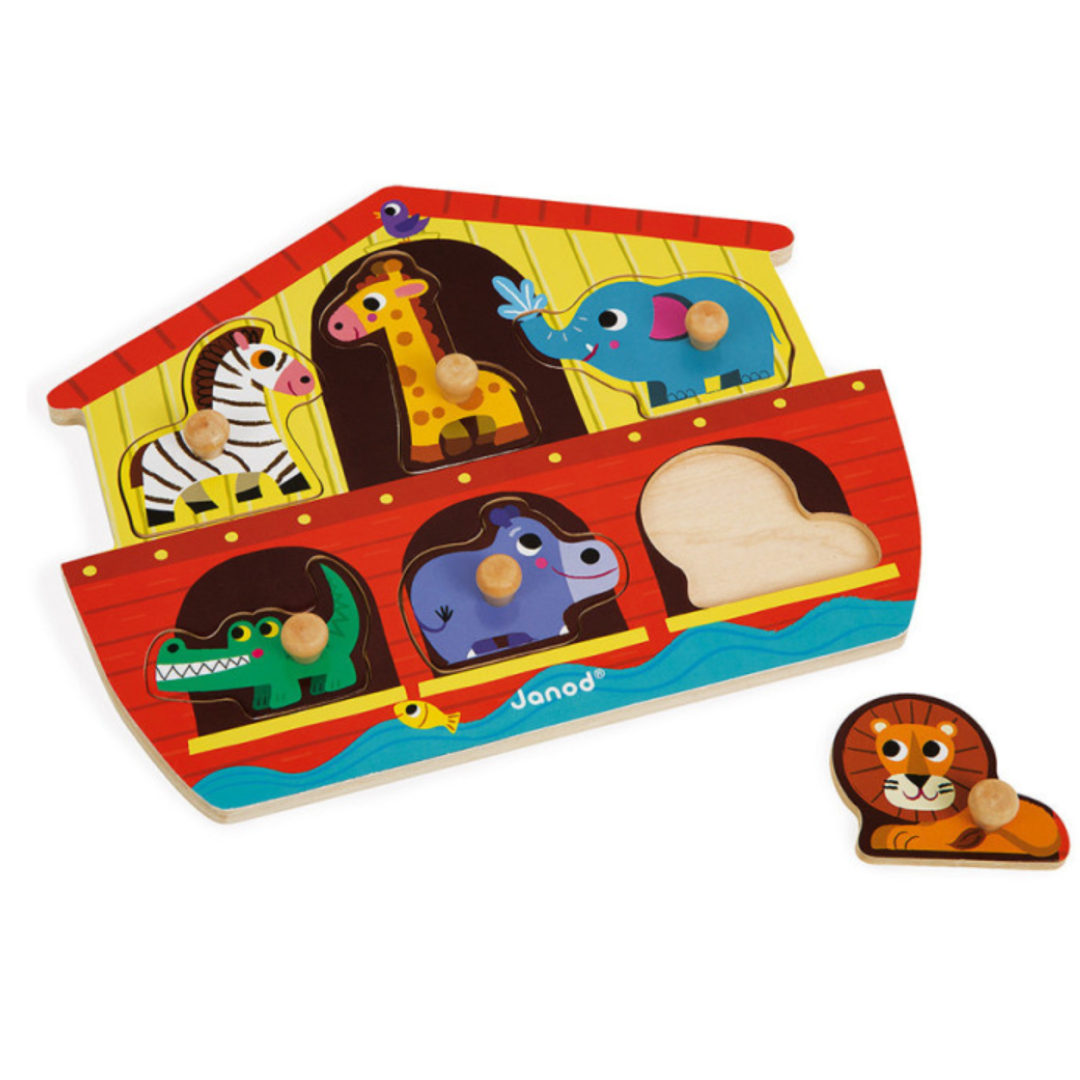 Vista frontale del puzzle Janod Arca di Noè con pezzi a forma di animali e pomelli in legno