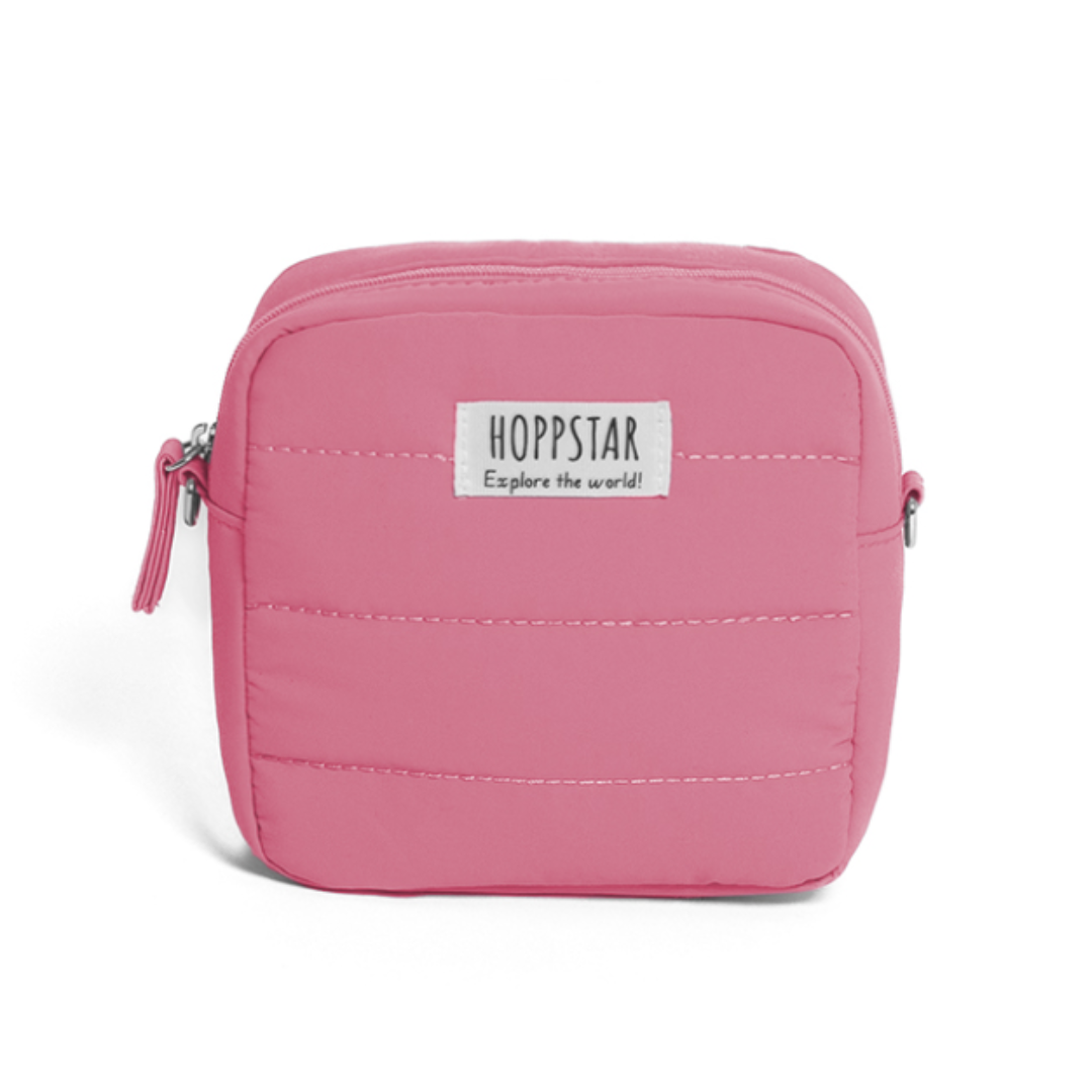 Borsa imbottita in tessuto rosa con chiusura a zip e logo Hoppstar, progettata per proteggere la macchina fotografica e gli accessori.