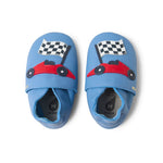 Bobux Soft Sole Zoom Azure babbucce in pelle azzurra con macchina da corsa