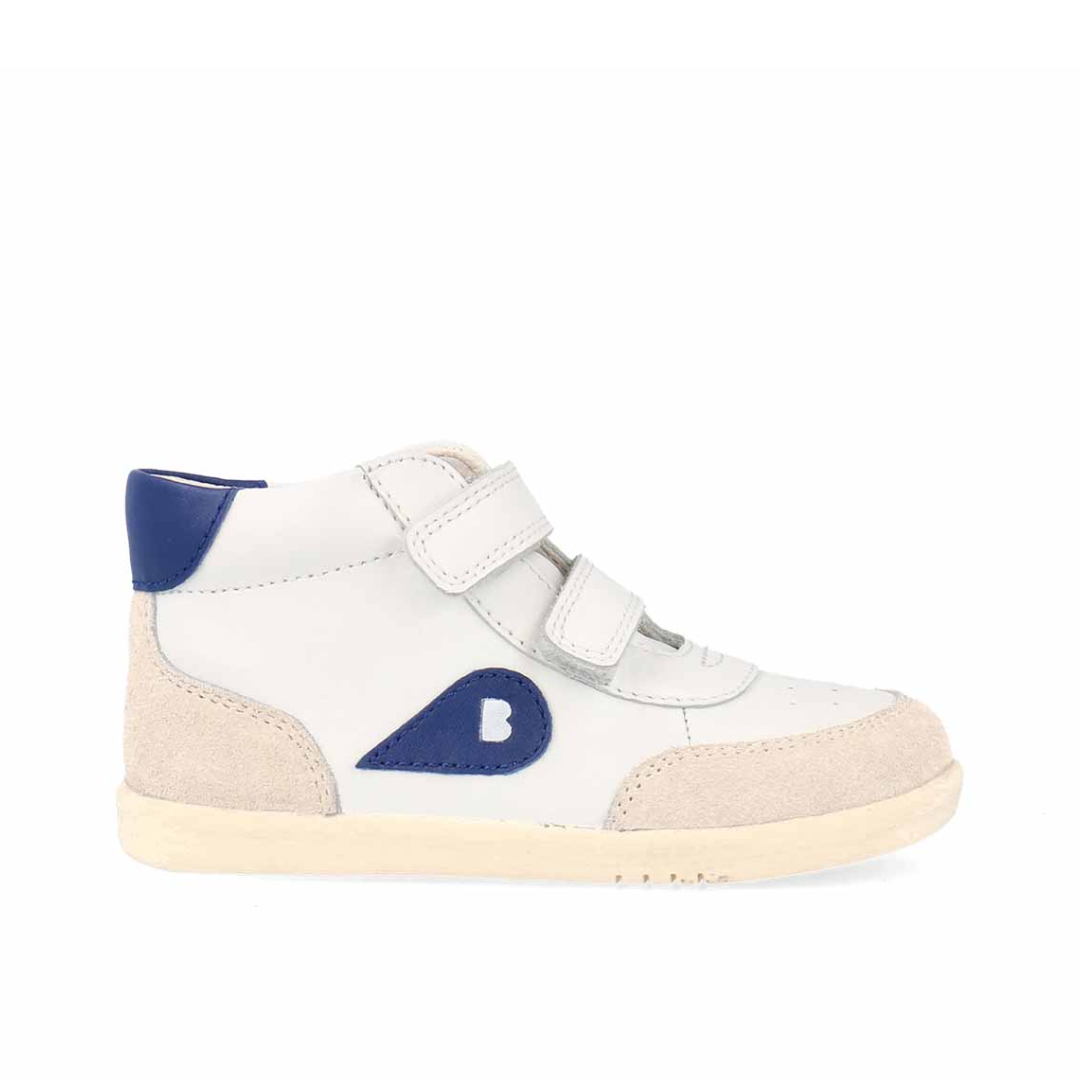 Scarpe Bobux I Walk Champ High Chalk + Gentian Blue per bambini, design alto alla caviglia con chiusura a strappo, protezione della caviglia.