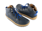 Dettaglio allacciatura elastica dello stivaletto Bobux Branx Navy