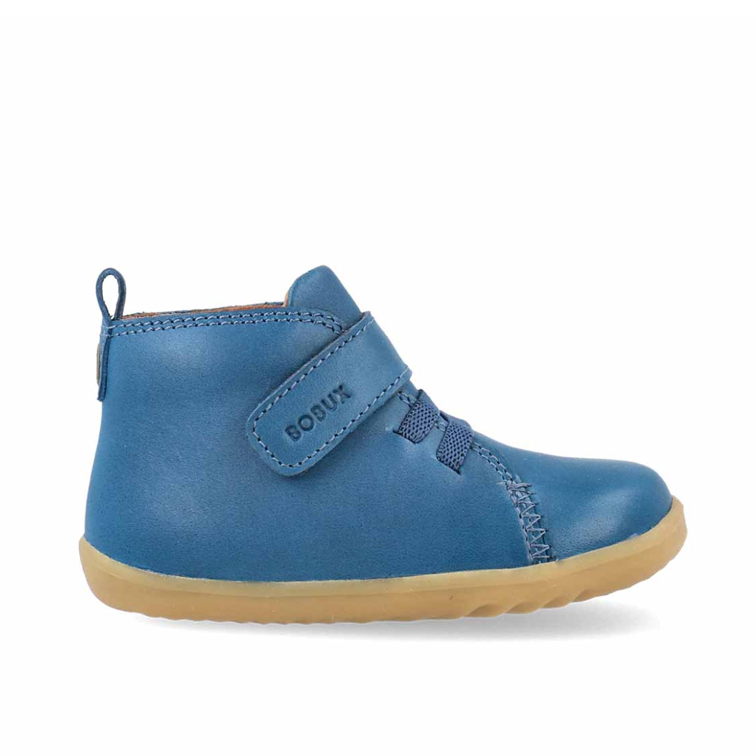 Scarpe Bobux Voyager Tidal Teal con lacci elastici e chiusura a strappo, adatte a bimbo e bimba nei primi passi. Suola flessibile e materiali atossici