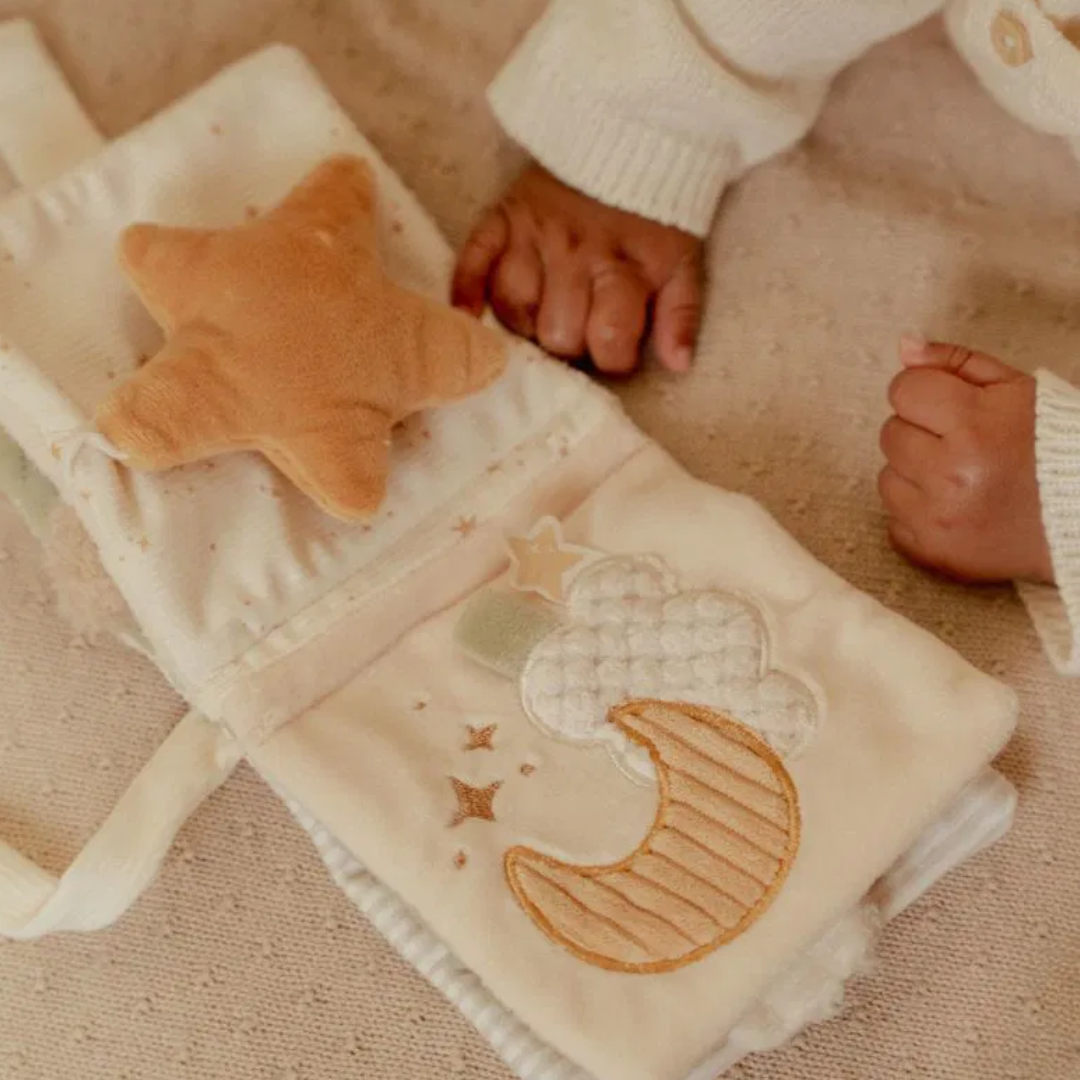 Libro Montessori Little Dutch pagine con diverse consistenze per sviluppo sensoriale.