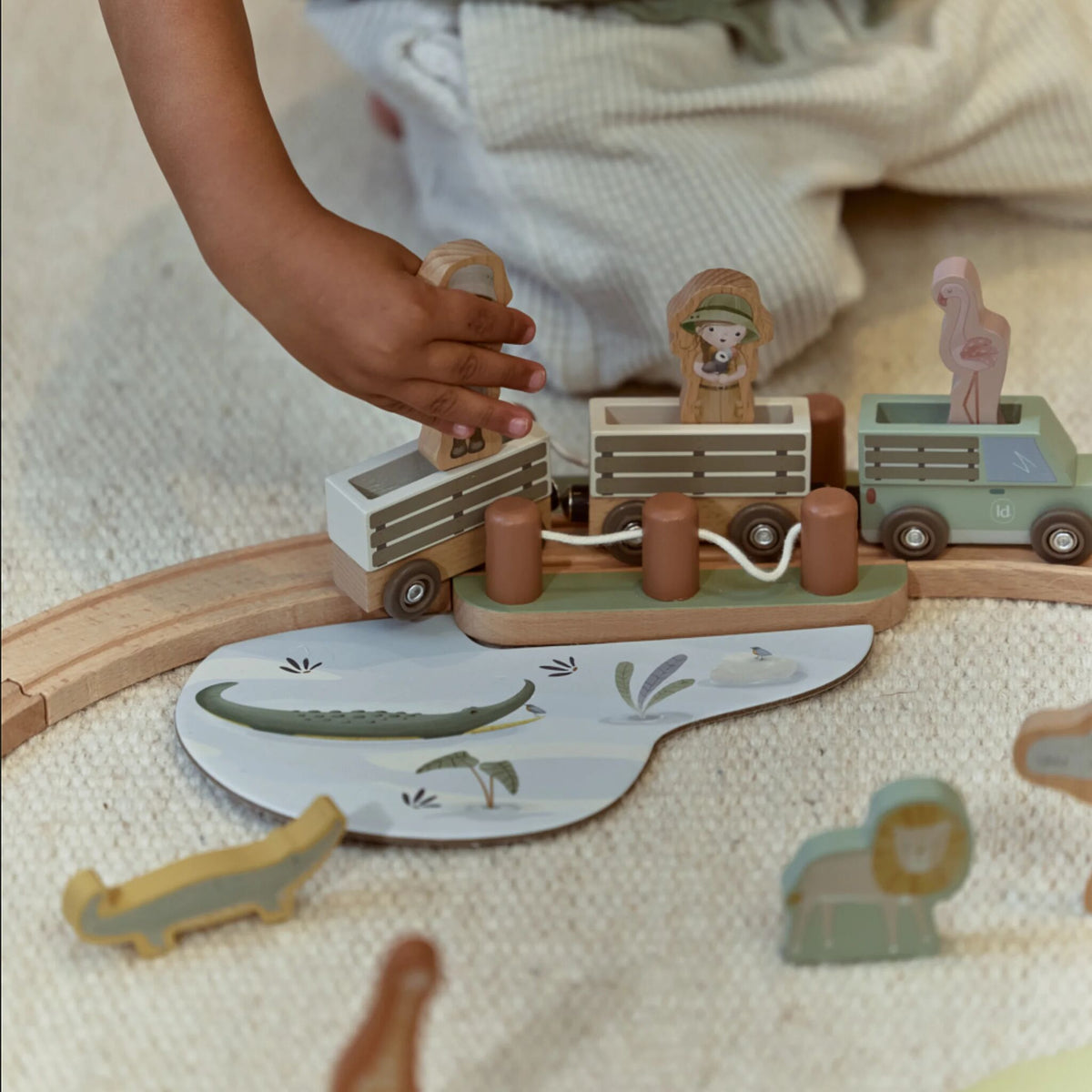 Giochi in legno per bambini: set trenino Little Dutch Safari Friends