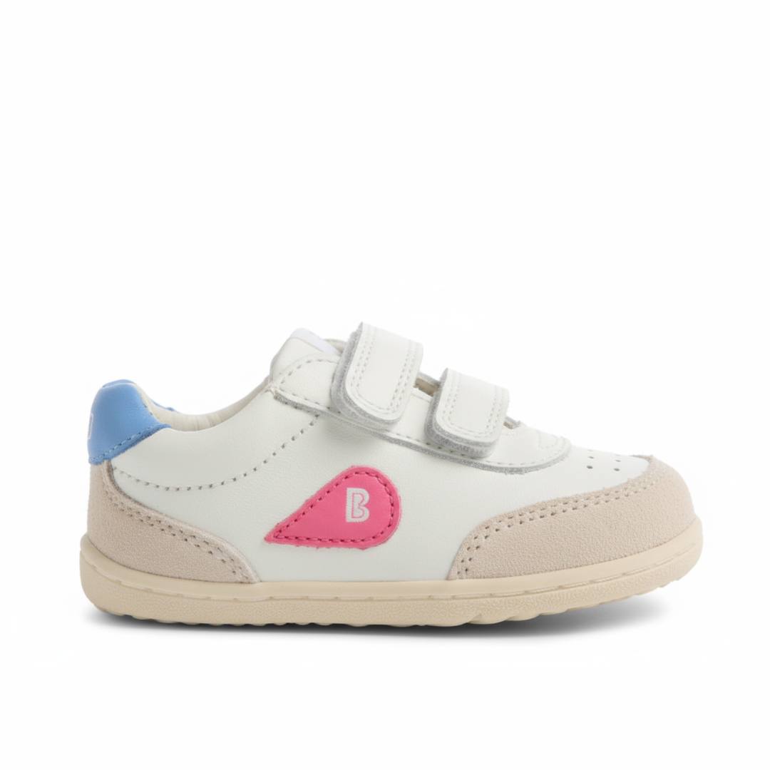 Scarpe Bobux primi passi modello Champ-BQ Chalk-White-Pink Lemonade in pelle con suola flessibile e punta scamosciata.